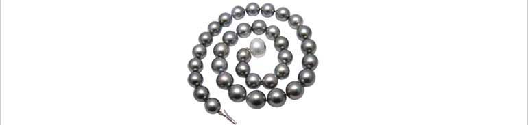 Designer Jewellery including engagement rings and wedding rings with diamonds and semi precious stones